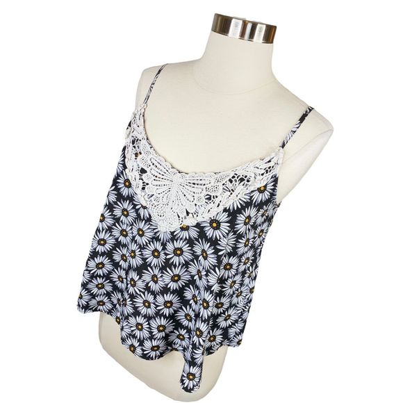 Love, Fire Crochet Lace Daisy Print Tank Top - Size Small - Picture 2 of 4